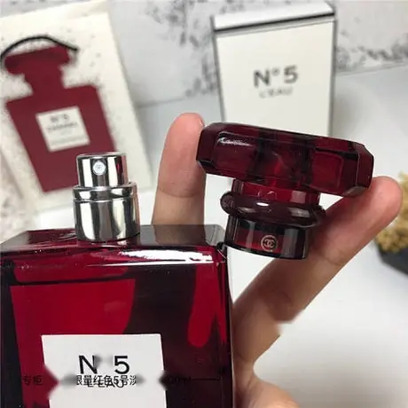 Chanel N°5 Limited edition red — photo 4