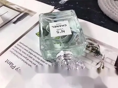 Chanel N°5 White — photo 1