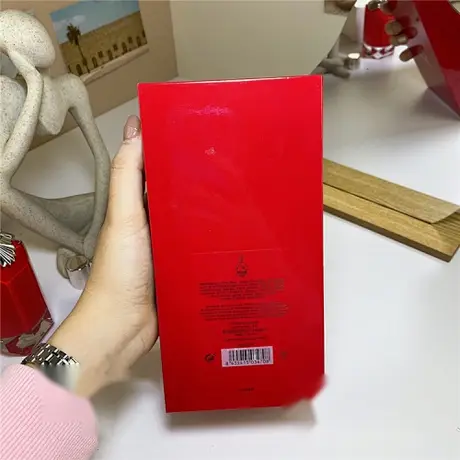 Christian Louboutin LoubiRouge — photo 2
