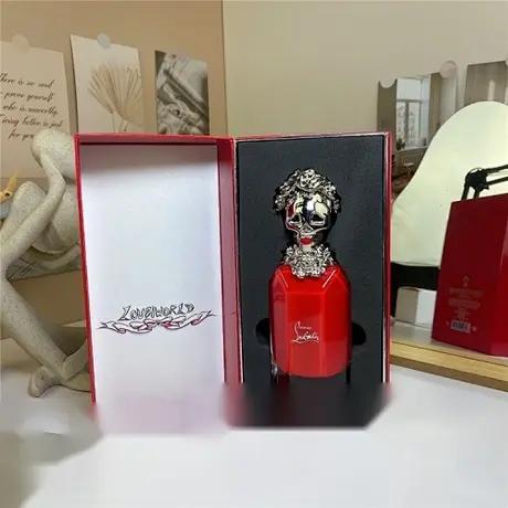 Christian Louboutin LoveWorld — photo 4
