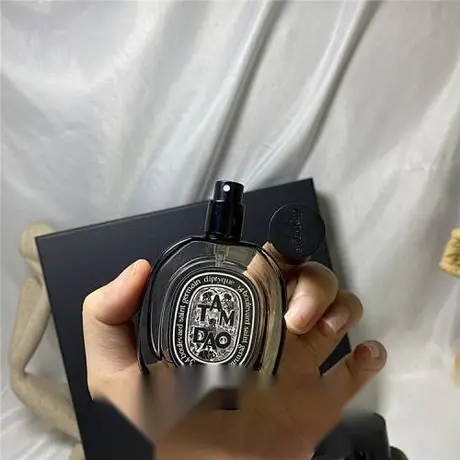 Diptyque Coffret 4 eaux de parfum — coffret noir — photo 1