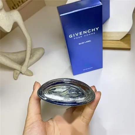 Givenchy Blue Label — photo 4