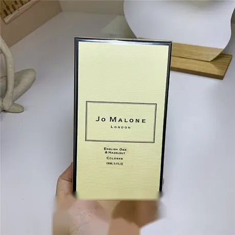 Jo Malone English Oak & Hazelnut — photo 1