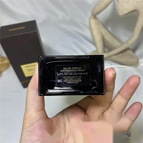 Tom Ford Tobacco Vanille — photo 6