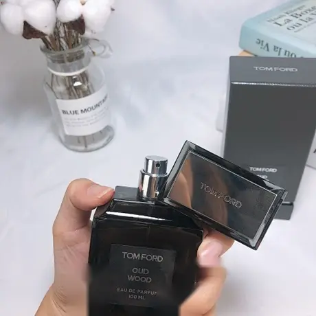 Tom Ford Oud Wood — photo 1