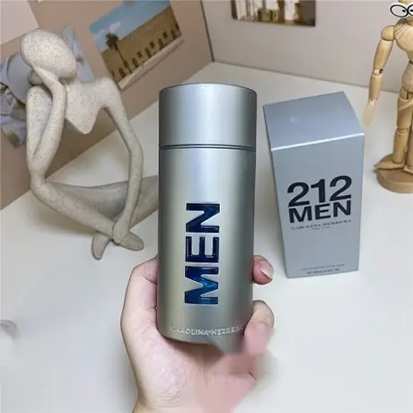 Carolina Herrera 212 Men — photo 6