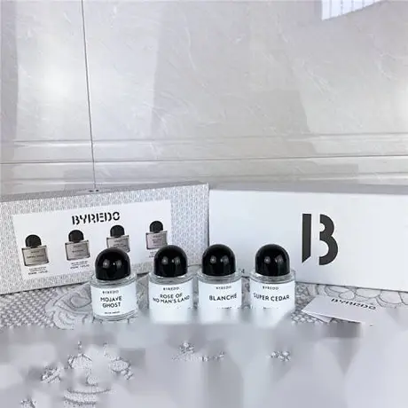 Byredo Super Cedar — photo 4