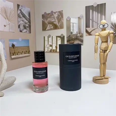 Dior Oud Ispahan — photo 5