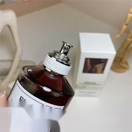 Maison Margiela Replica Lipstick On — photo 1