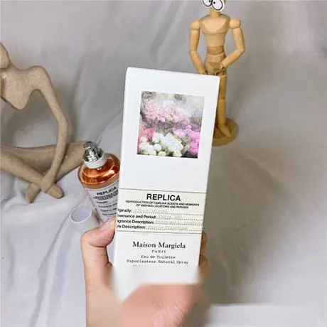 Maison Margiela Flower Market — photo 2