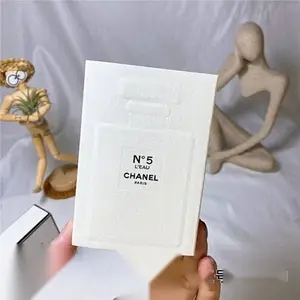 Chanel N°5 White